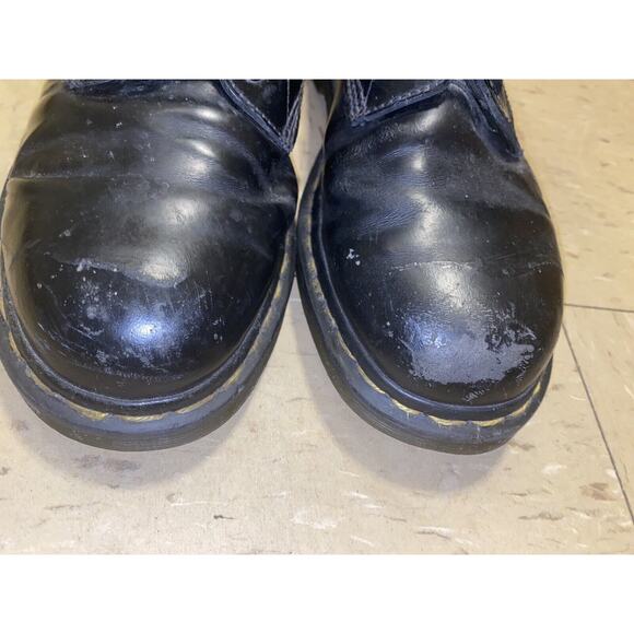 Dr. Martens Boots Mens Size 10 Black Lace Up Combat‎ Distressed AW004 Air Wair main image 6